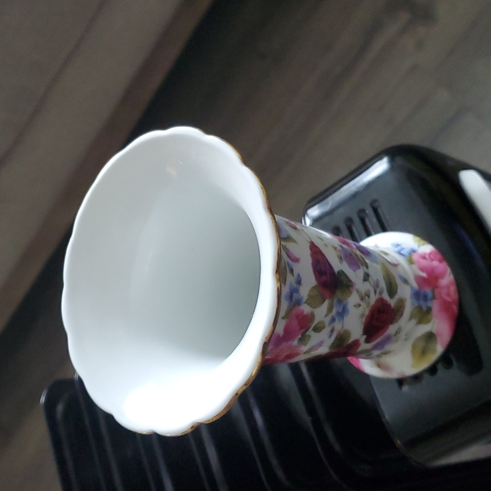 VINTAGE CHINTZ ROSE PRINT VASE - Picture 3 of 3